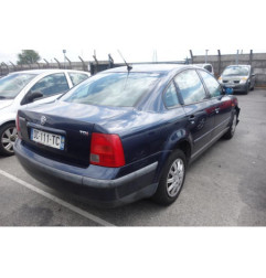 Pare choc arriere VOLKSWAGEN PASSAT 4