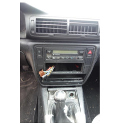 Pare choc arriere VOLKSWAGEN PASSAT 4