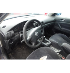 Pare choc arriere VOLKSWAGEN PASSAT 4
