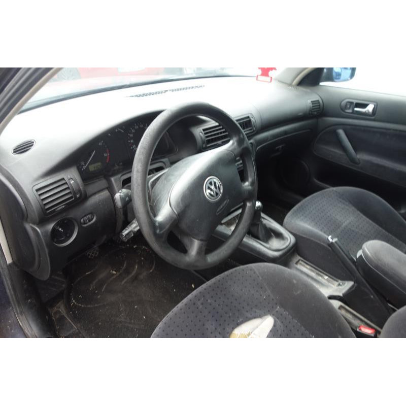 Pare choc arriere VOLKSWAGEN PASSAT 4 Photo n°27