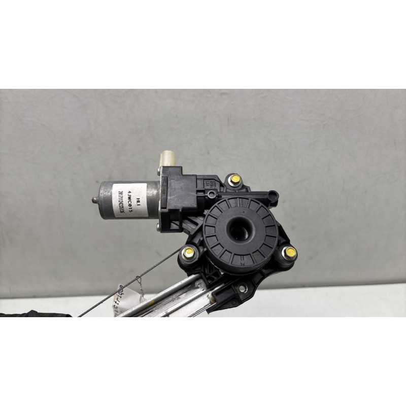 Leve vitre electrique arriere droit SUZUKI BALENO 2 Photo n°3