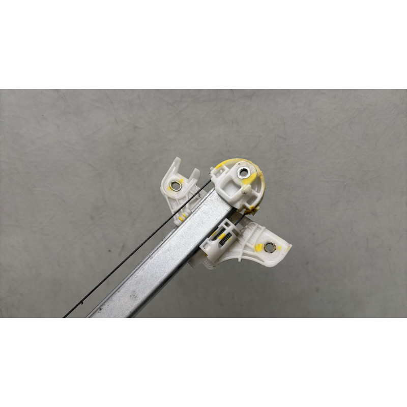 Leve vitre electrique arriere droit SUZUKI BALENO 2 Photo n°6