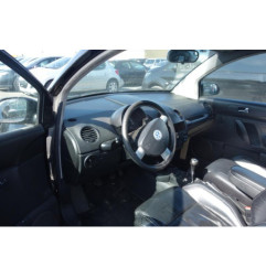 Pare choc arriere VOLKSWAGEN NEW BEETLE 1