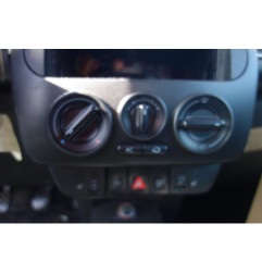 Pare choc arriere VOLKSWAGEN NEW BEETLE 1