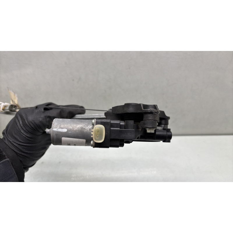 Leve vitre electrique avant droit SUZUKI BALENO 2 Photo n°4