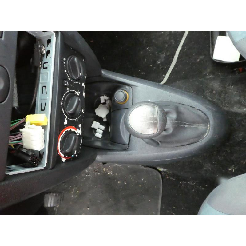 Ceinture avant droit RENAULT CLIO 2 Photo n°22