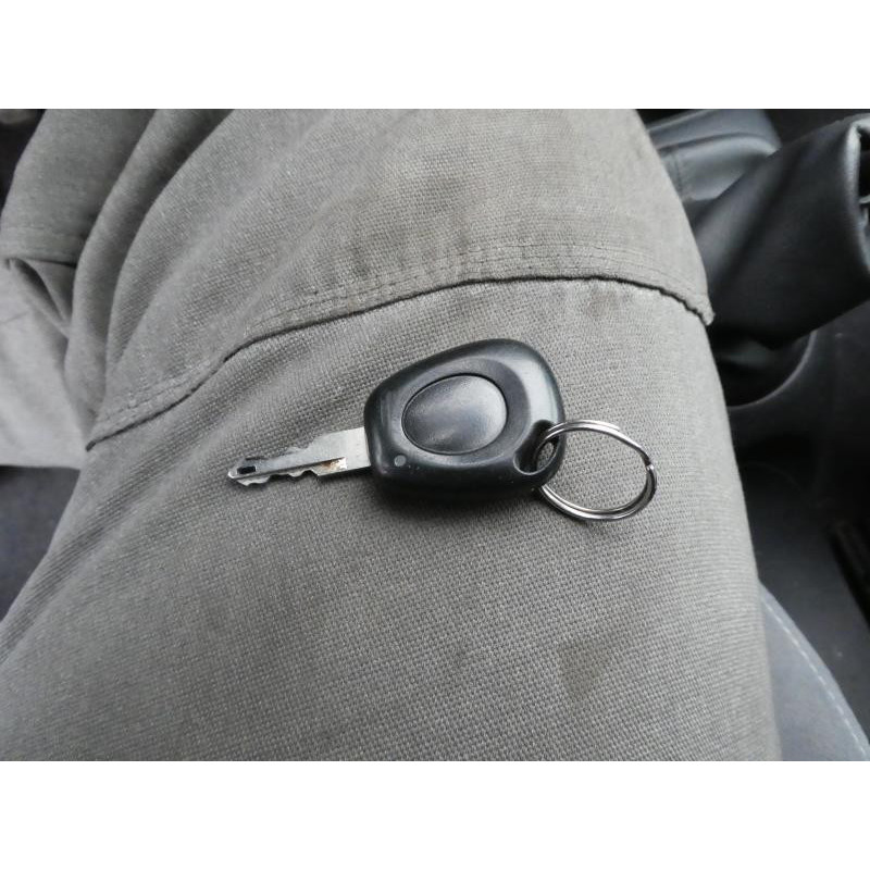 Compresseur clim RENAULT MEGANE 1 Photo n°19