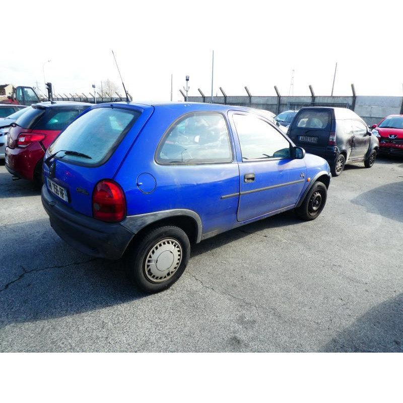 Pare choc arriere OPEL CORSA B Photo n°15