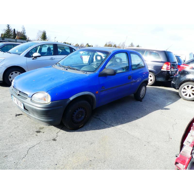 Pare choc arriere OPEL CORSA B Photo n°18
