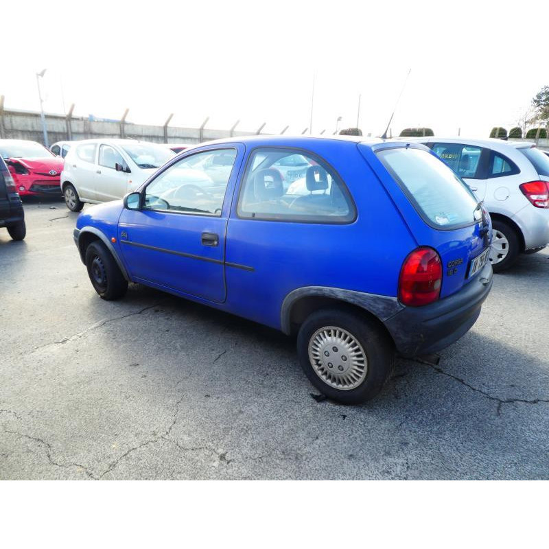 Pare choc arriere OPEL CORSA B Photo n°25