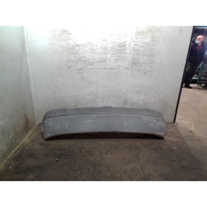Pare choc arriere RENAULT CLIO 2 Photo n°13
