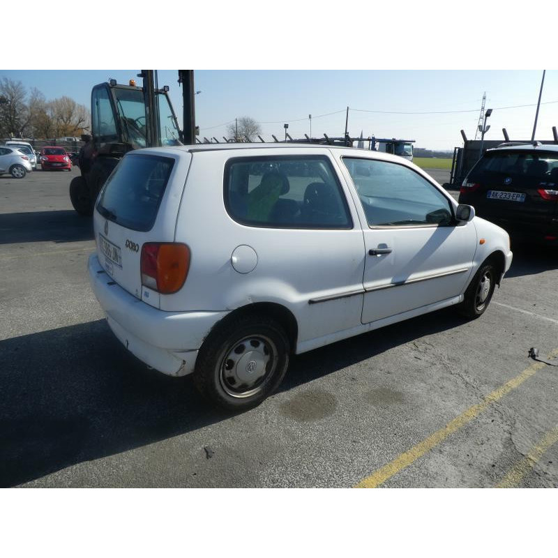 Pare choc arriere VOLKSWAGEN POLO 3 Photo n°19