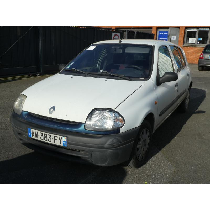 Pare choc arriere RENAULT CLIO 2 Photo n°11