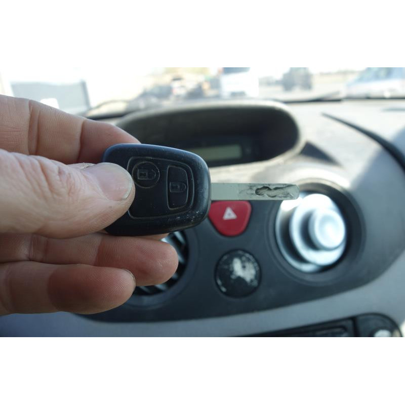 Leve vitre mecanique arriere gauche CITROEN C3 1 Photo n°20