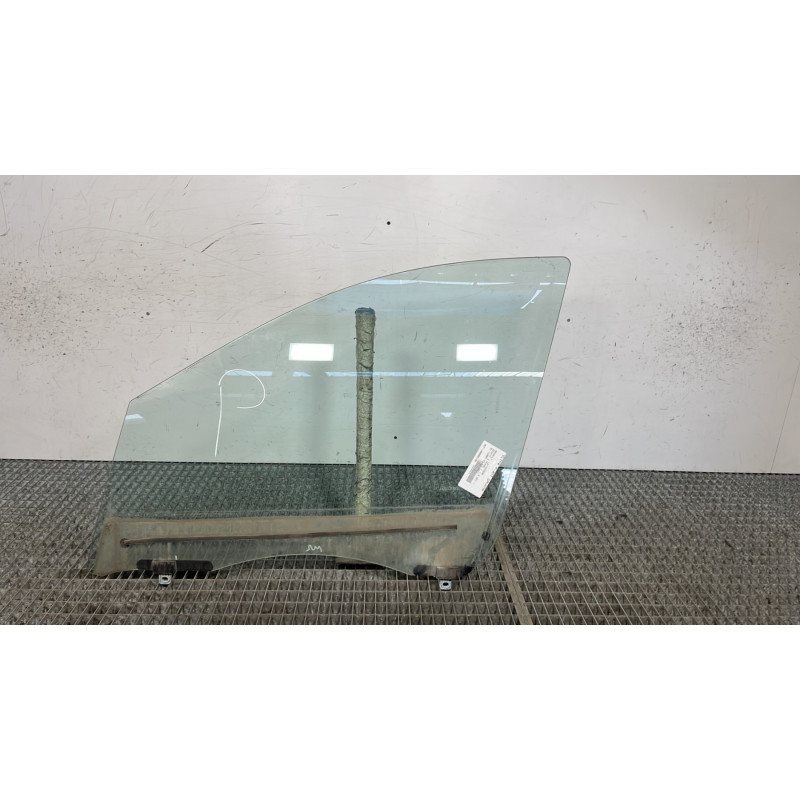 Vitre avant gauche RENAULT SCENIC 3 Photo n°1
