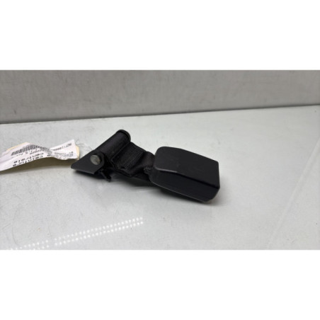 Attache ceinture arriere centrale RENAULT SCENIC 3