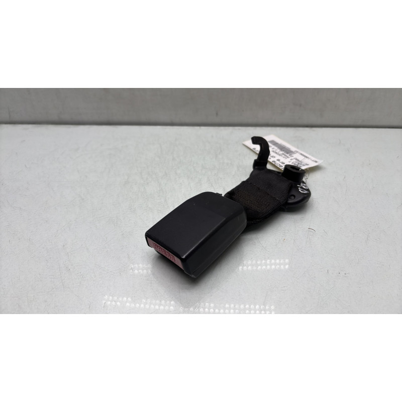 Attache ceinture arriere droit RENAULT SCENIC 3 Photo n°1