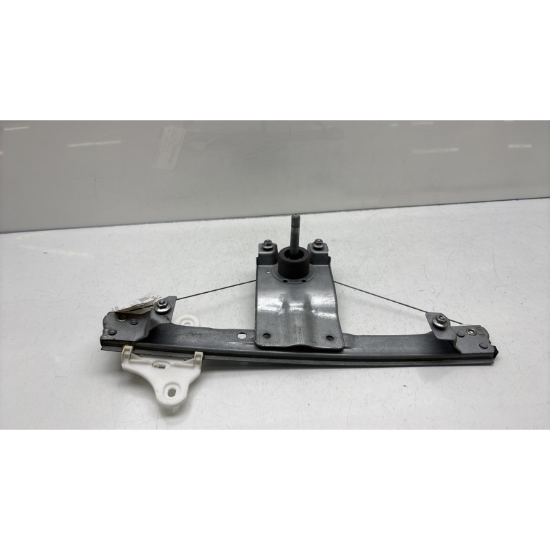 Leve vitre mecanique arriere droit RENAULT CLIO 4 Photo n°1