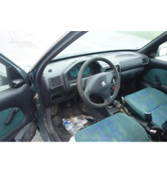 Leve vitre mecanique avant droit PEUGEOT 106