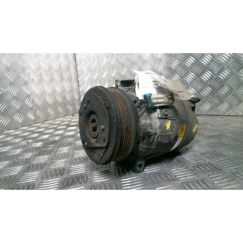 Compresseur clim OPEL VECTRA B Photo n°14