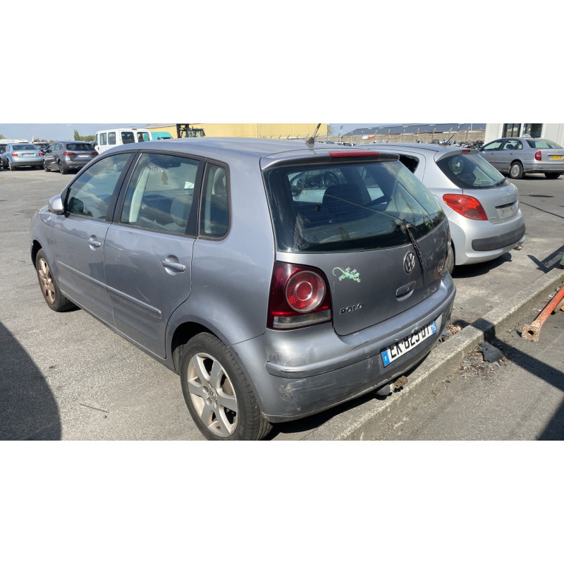Capot VOLKSWAGEN POLO 4 Photo n°13