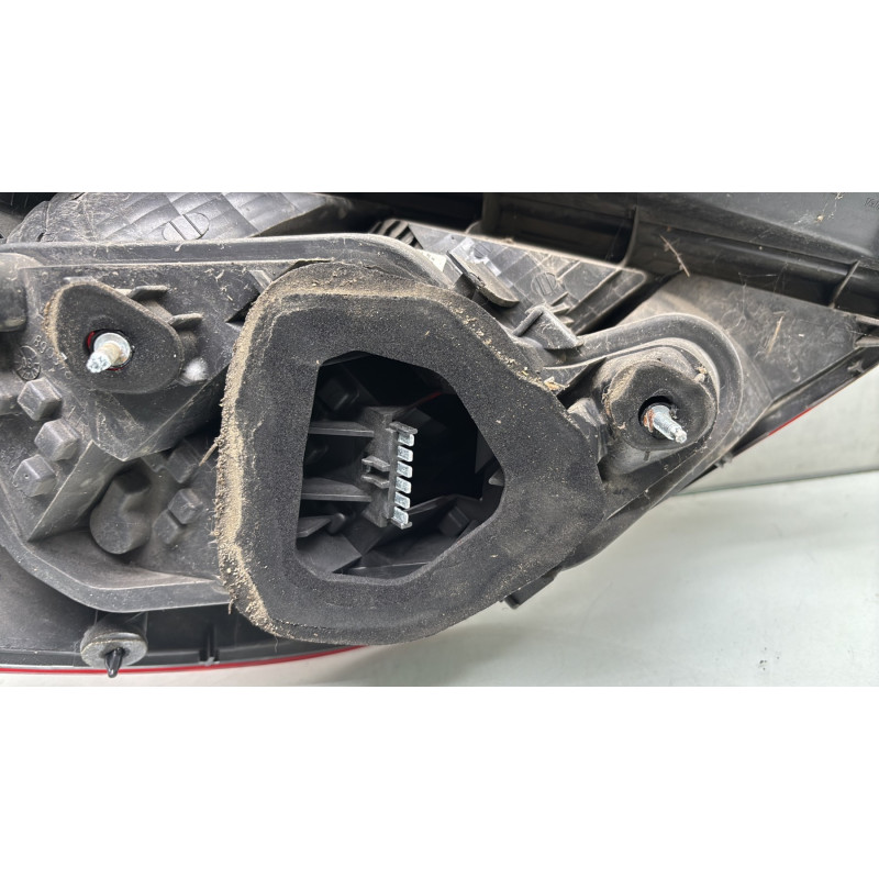 Feu arriere principal droit (feux) OPEL CORSA D Photo n°2