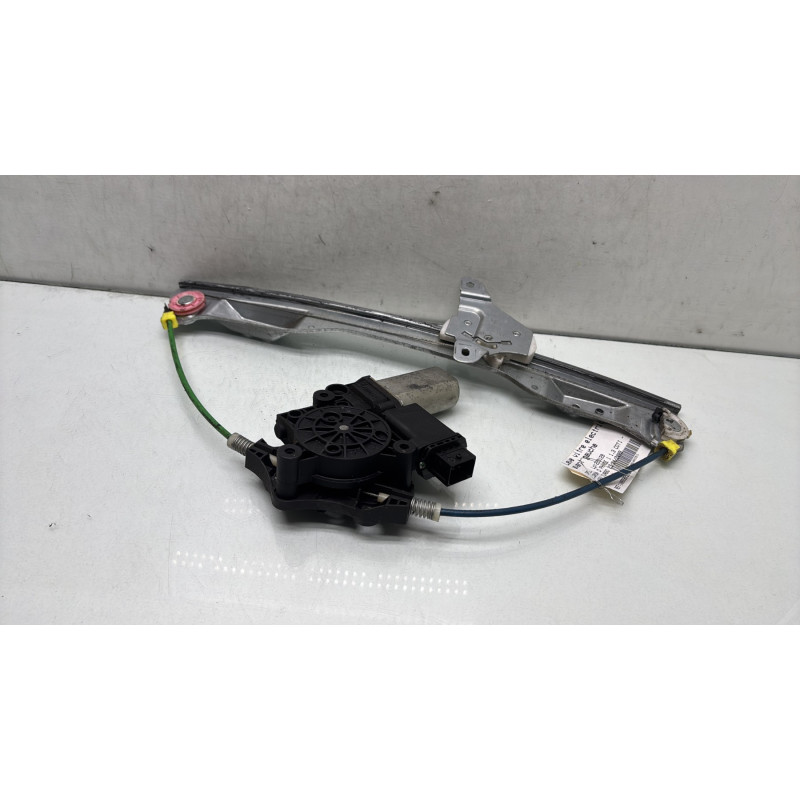 Leve vitre electrique avant gauche OPEL CORSA D Photo n°3