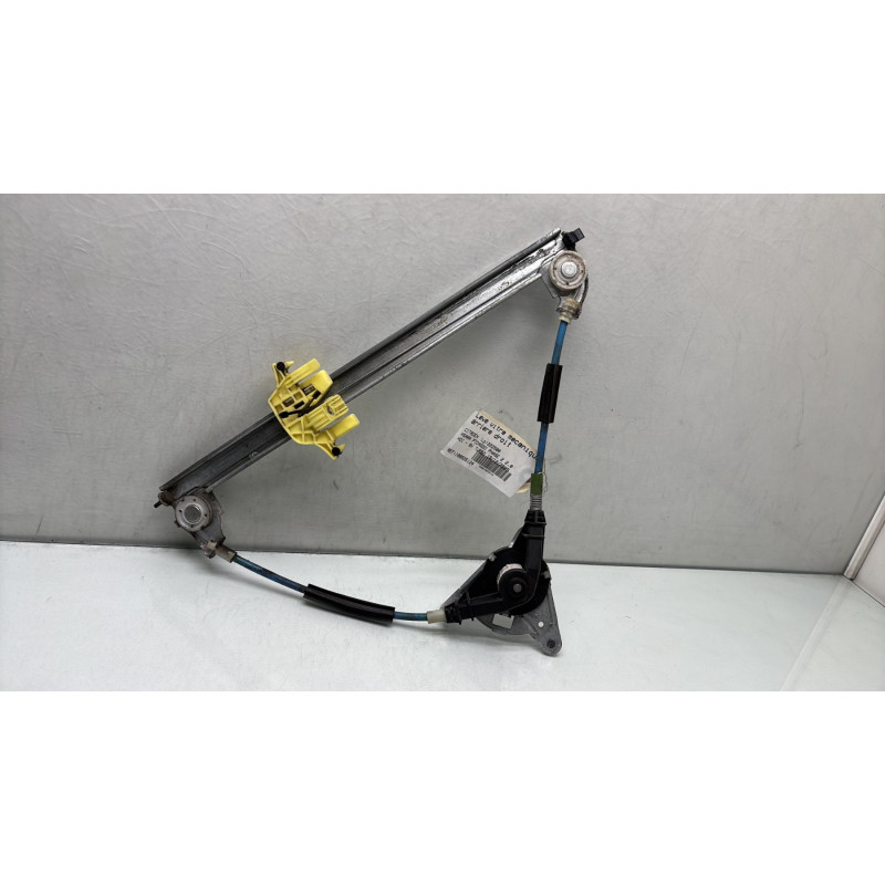 Leve vitre mecanique arriere droit CITROEN XSARA PICASSO Photo n°1