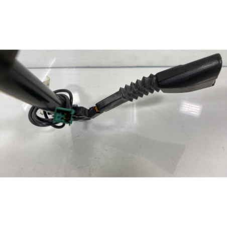 Pretensionneur de ceinture avant droit OPEL CORSA C Photo n°13