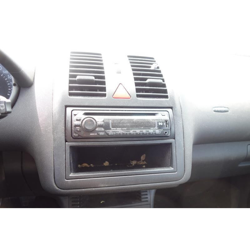 Charniere de capot VOLKSWAGEN POLO 3 Photo n°15