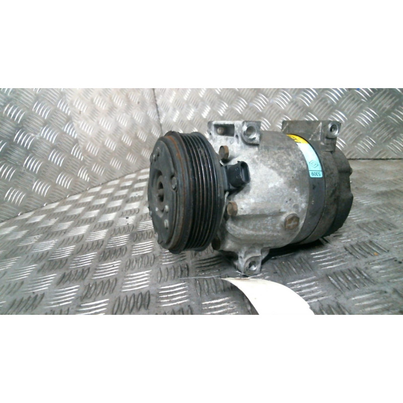 Compresseur clim RENAULT MEGANE 1 Photo n°9