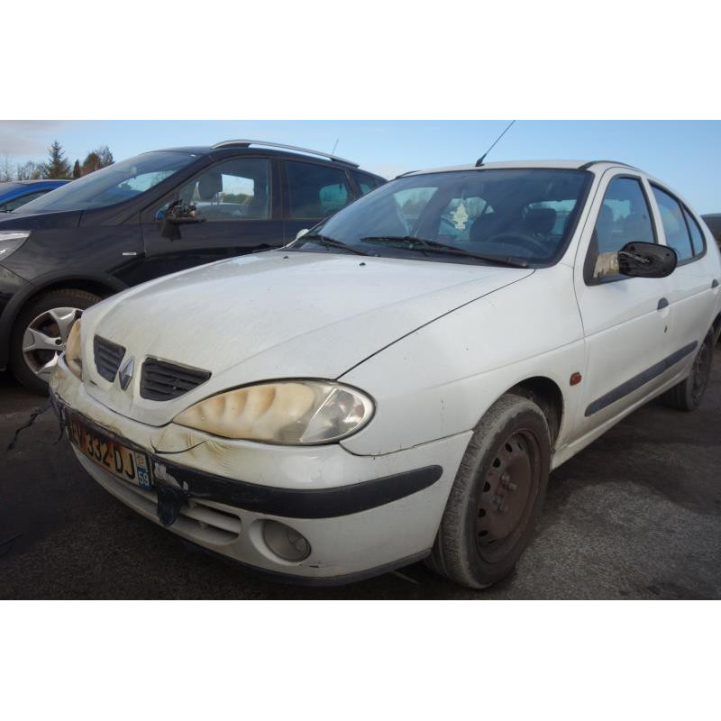 Compresseur clim RENAULT MEGANE 1 Photo n°12