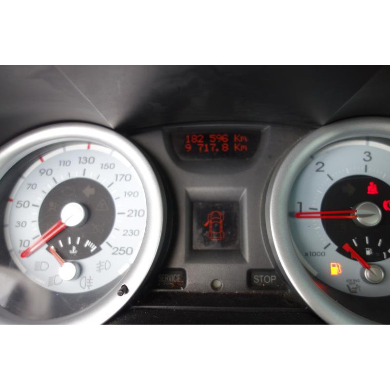 Pare choc arriere RENAULT MEGANE 2 Photo n°25