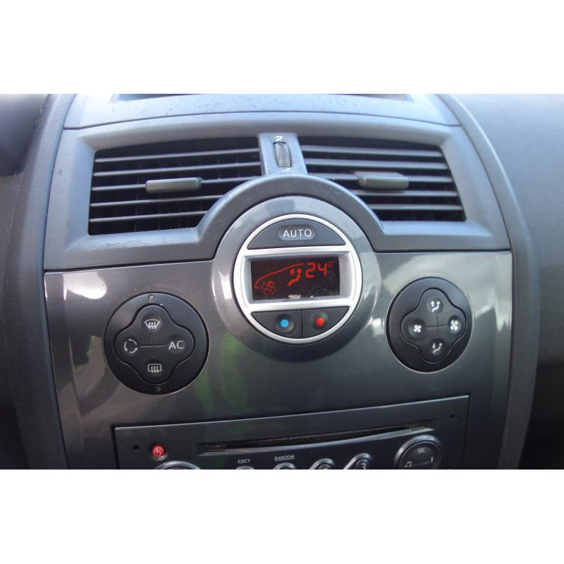 Pare choc arriere RENAULT MEGANE 2 Photo n°26
