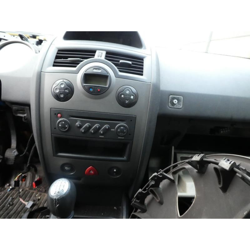 Pare choc arriere RENAULT MEGANE 2 Photo n°19