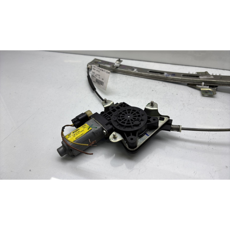 Leve vitre electrique avant droit HYUNDAI I 10 1 Photo n°4