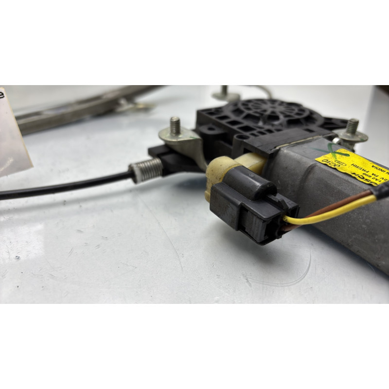 Leve vitre electrique avant droit HYUNDAI I 10 1 Photo n°5