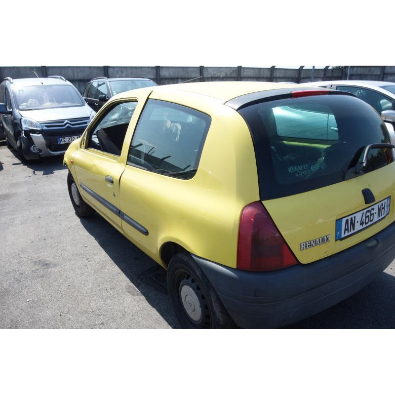 Pare choc arriere RENAULT CLIO 2 Photo n°3