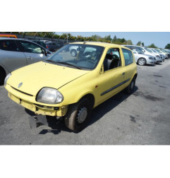 Pare choc arriere RENAULT CLIO 2