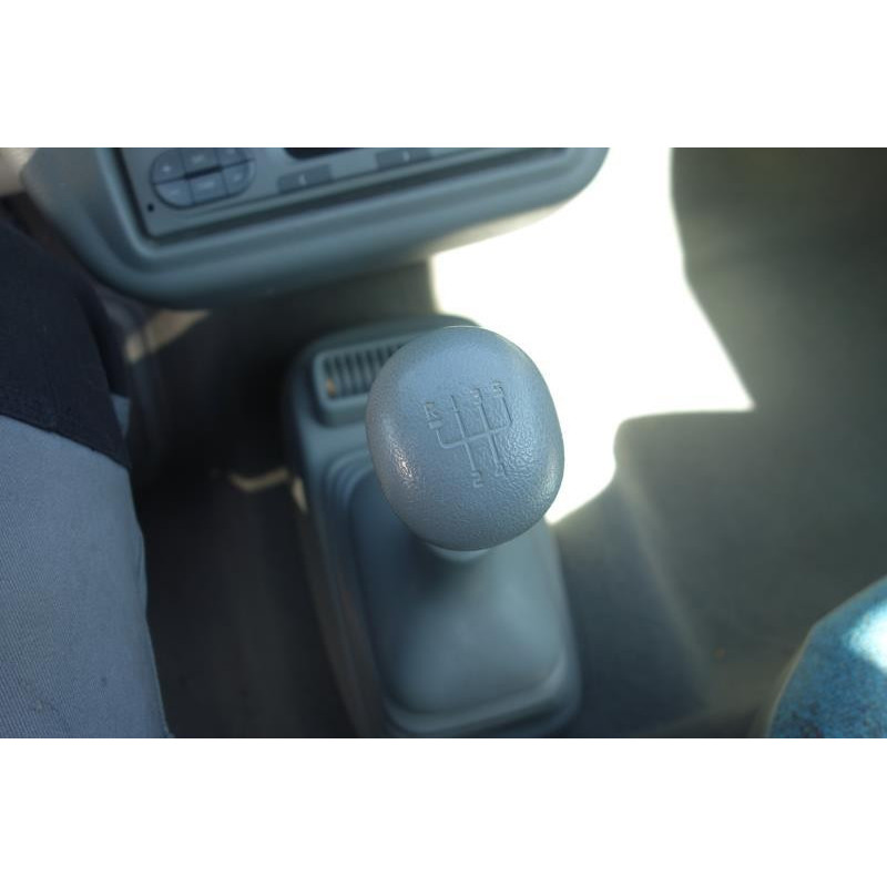 Pare choc arriere RENAULT TWINGO 1 Photo n°13