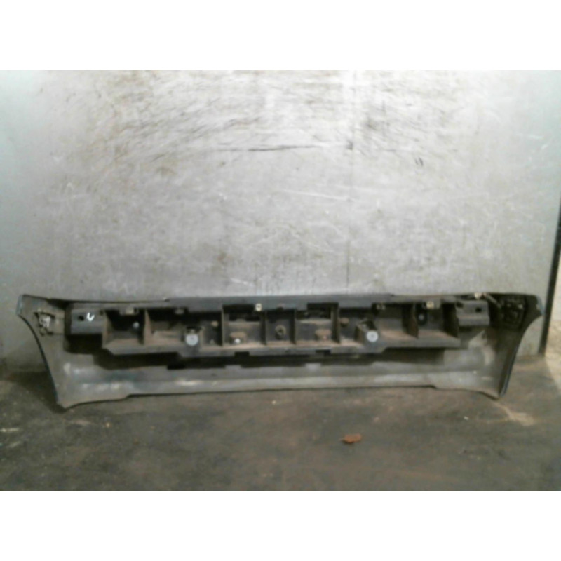 Pare choc arriere PEUGEOT 106 Photo n°7