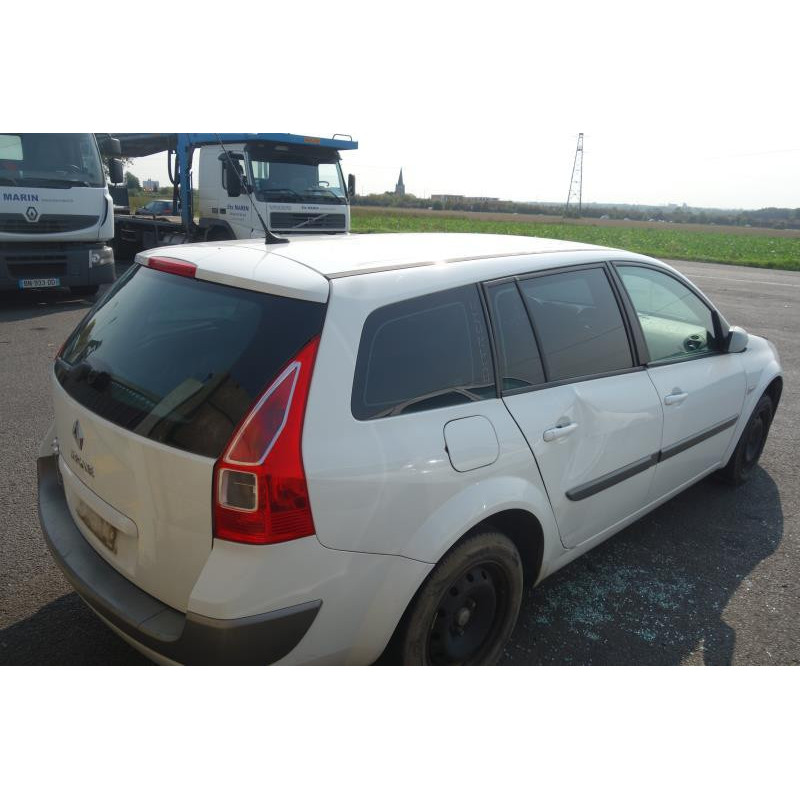 Pare choc arriere RENAULT MEGANE 2 Photo n°5