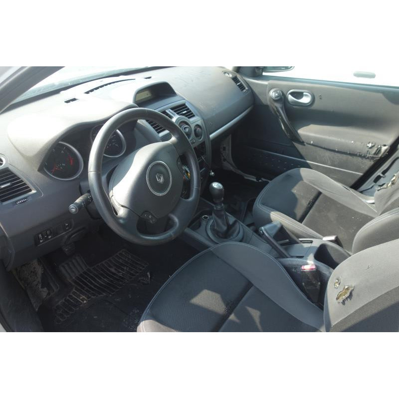 Pare choc arriere RENAULT MEGANE 2 Photo n°7