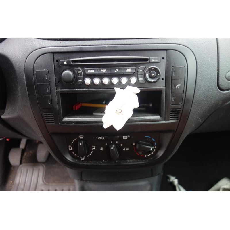 Ceinture avant droit CITROEN C2 Photo n°18