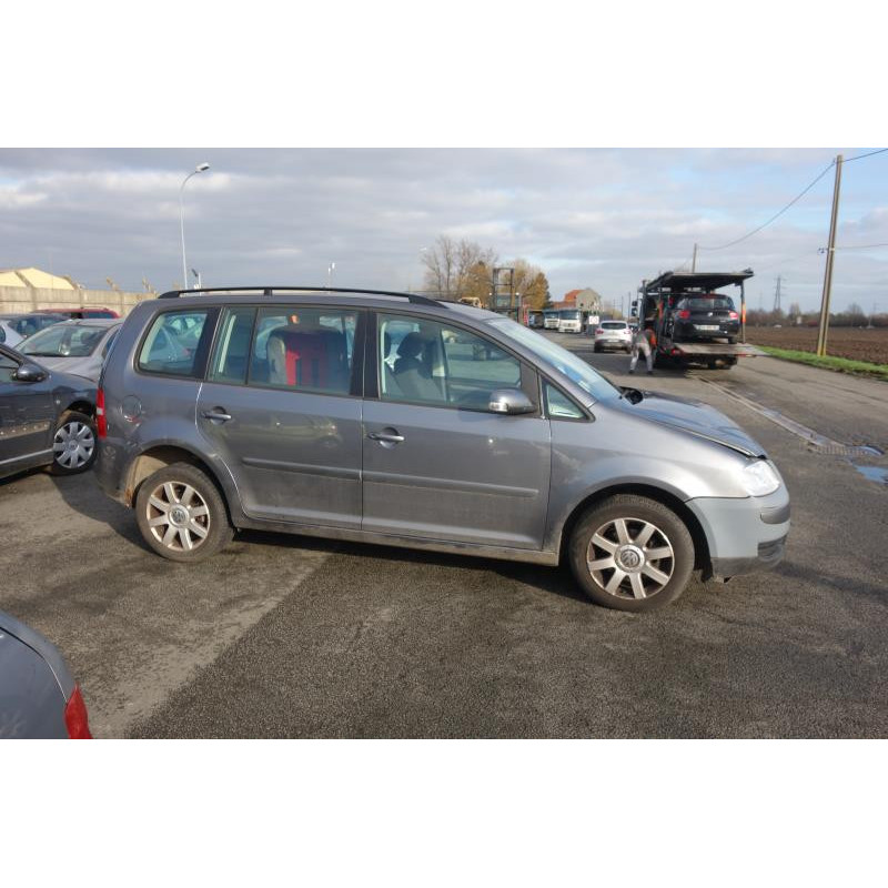 Pretensionneur de ceinture avant droit VOLKSWAGEN TOURAN 1 Photo n°15