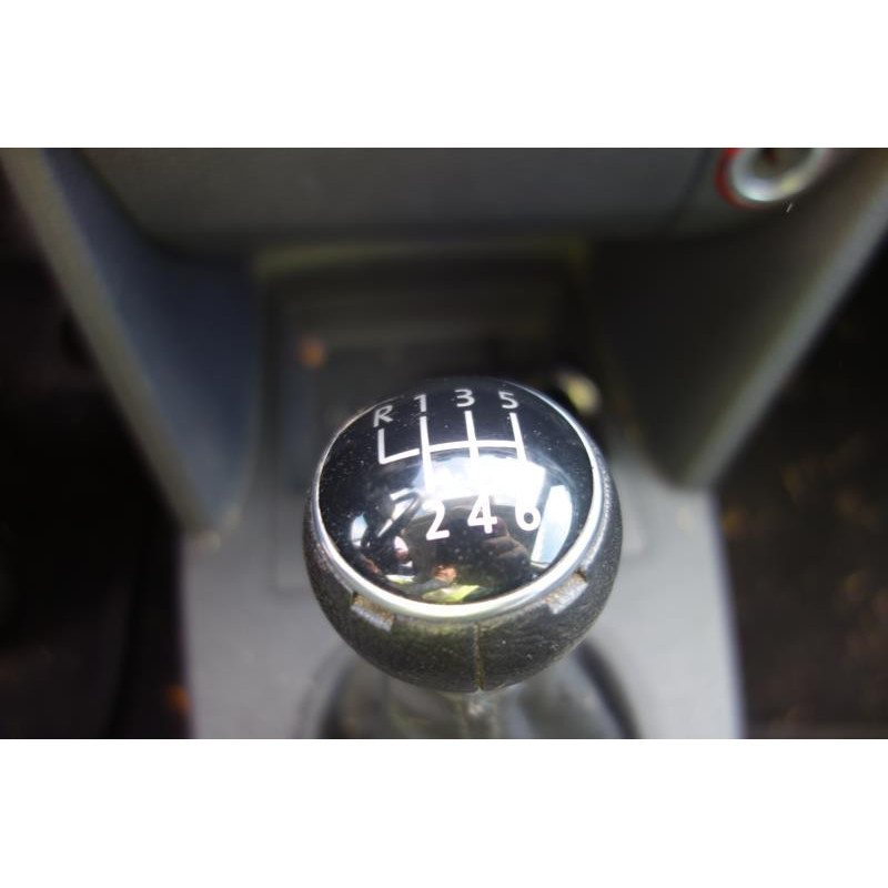 Pretensionneur de ceinture avant droit VOLKSWAGEN TOURAN 1 Photo n°17