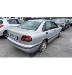 Feu arriere stop central VOLVO S 40 1