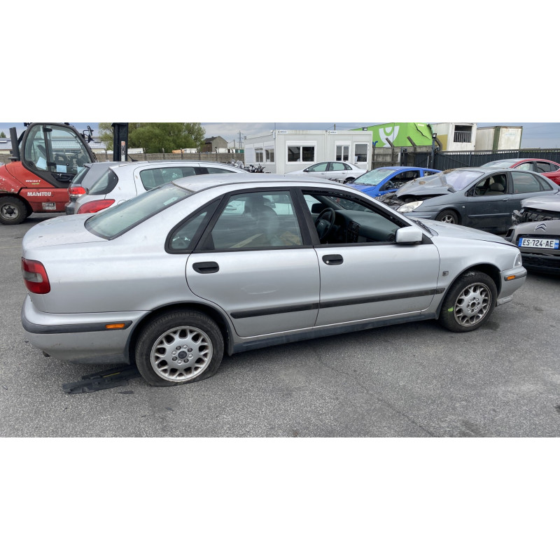 Feu arriere stop central VOLVO S 40 1 Photo n°9