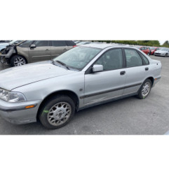 Feu arriere stop central VOLVO S 40 1