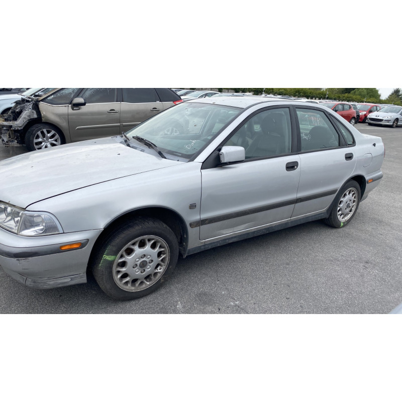 Feu arriere stop central VOLVO S 40 1 Photo n°10